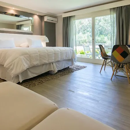 Punta del Este, Forest Lagoon, Luxury